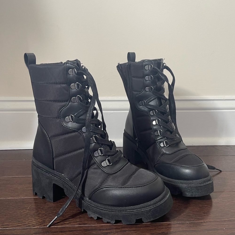 Black boots 🖤